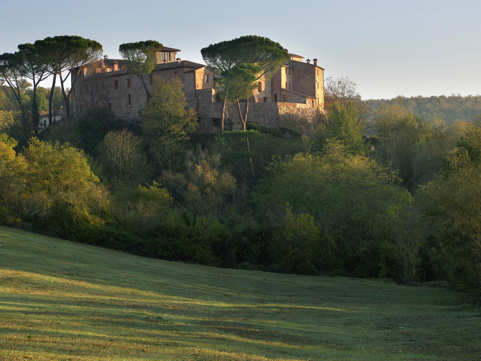 Castel Monastero - The Leading Hotels Of The World Castelnuovo Berardenga Esterno foto