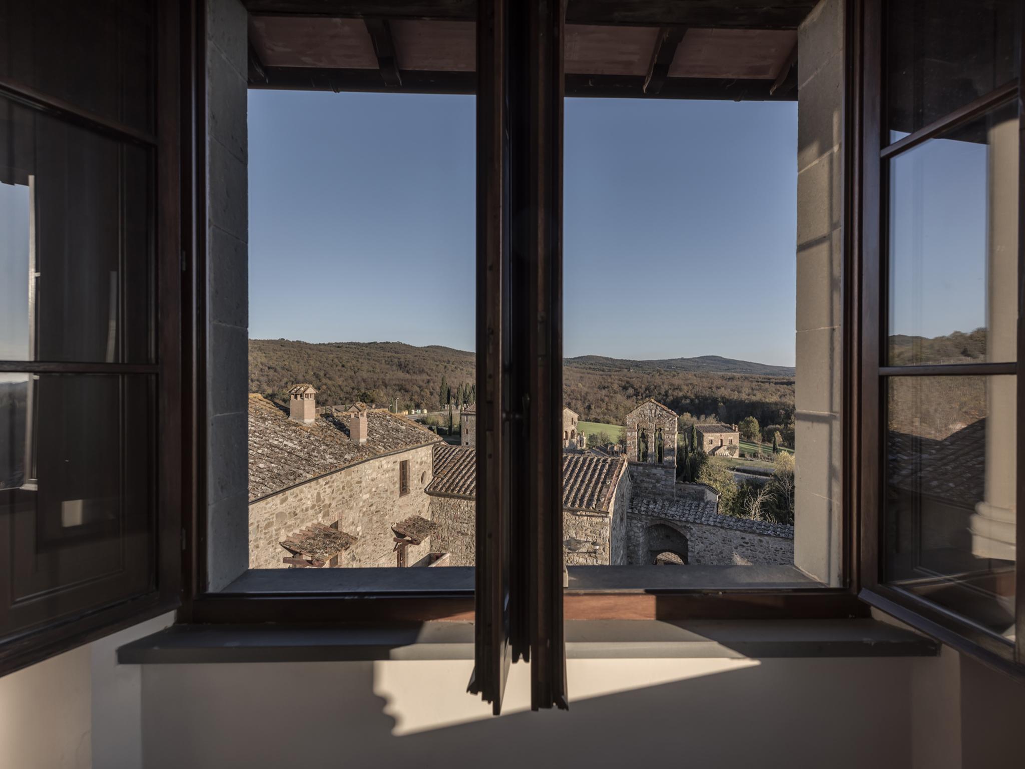 Castel Monastero - The Leading Hotels Of The World Castelnuovo Berardenga Esterno foto
