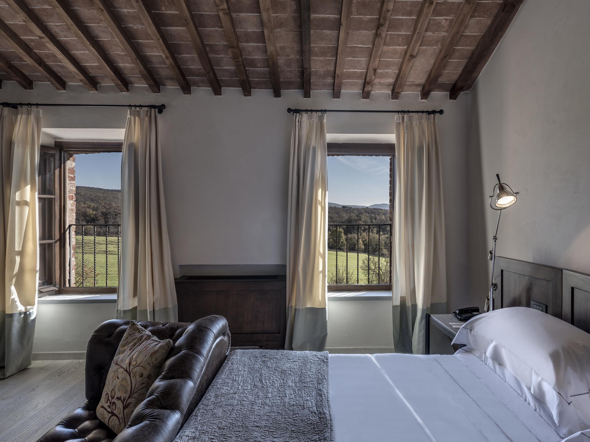 Castel Monastero - The Leading Hotels Of The World Castelnuovo Berardenga Esterno foto