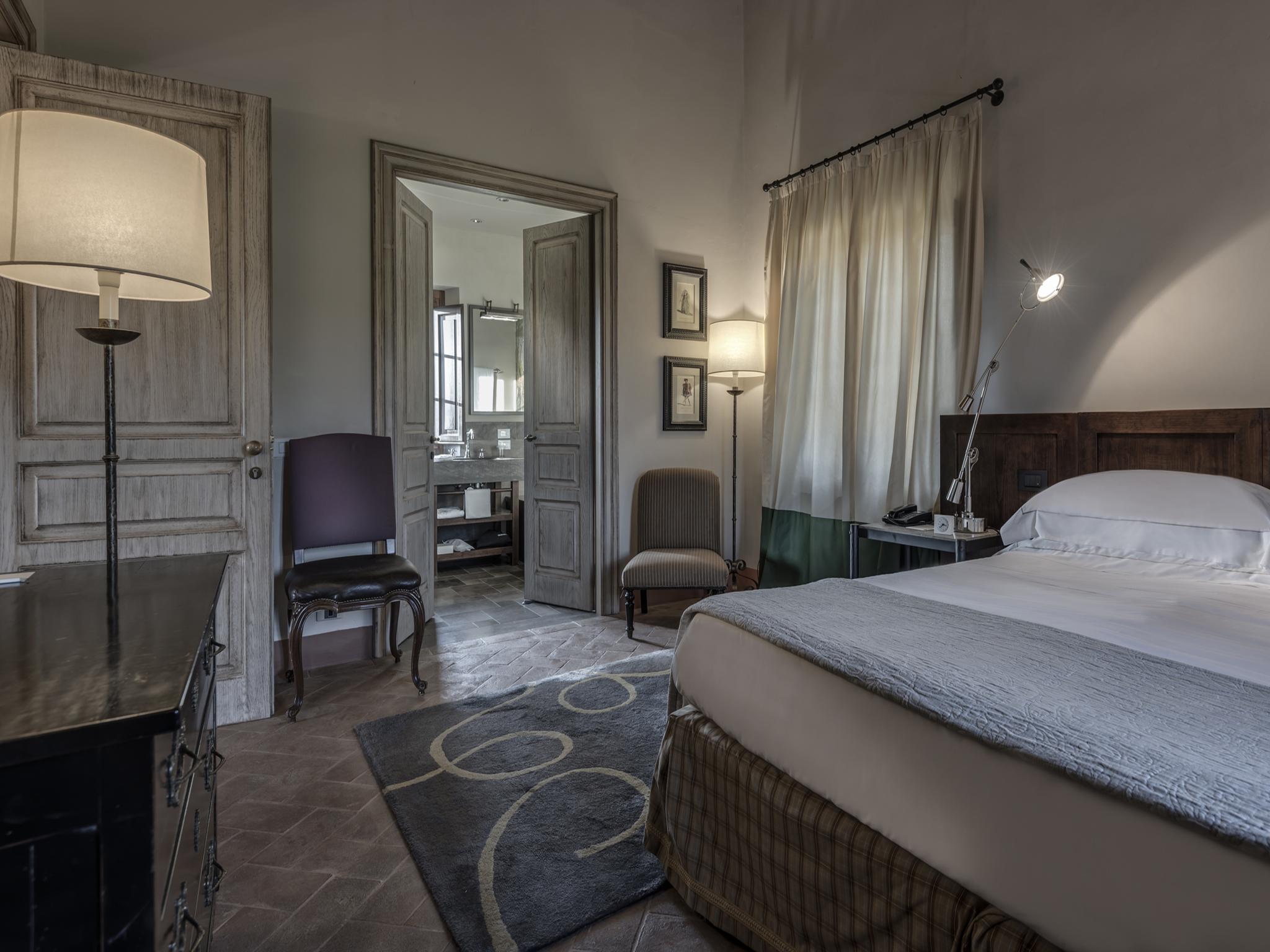 Castel Monastero - The Leading Hotels Of The World Castelnuovo Berardenga Esterno foto
