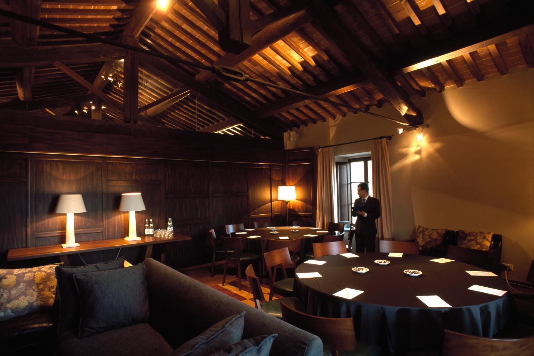 Castel Monastero - The Leading Hotels Of The World Castelnuovo Berardenga Esterno foto