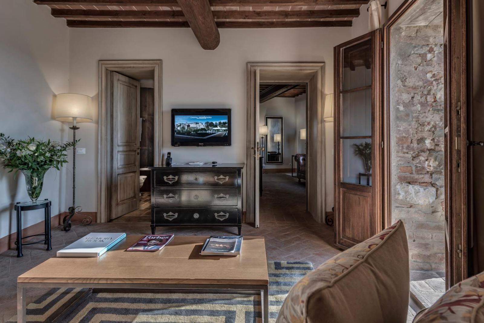 Castel Monastero - The Leading Hotels Of The World Castelnuovo Berardenga Esterno foto