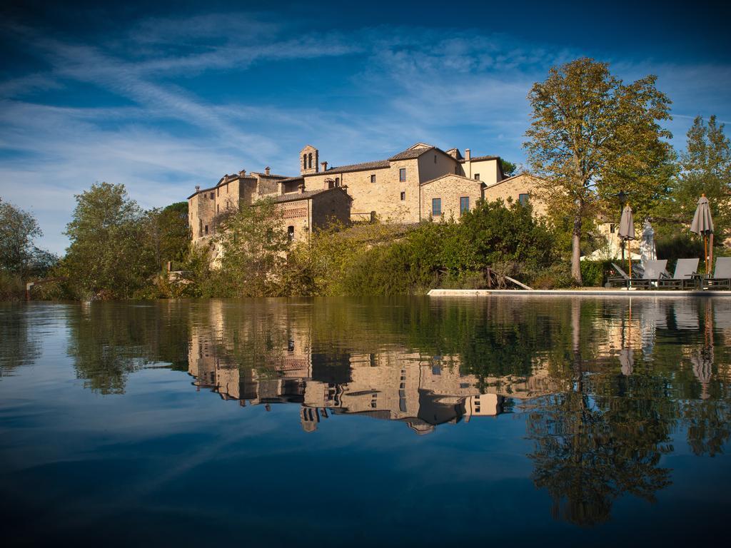 Castel Monastero - The Leading Hotels Of The World Castelnuovo Berardenga Esterno foto